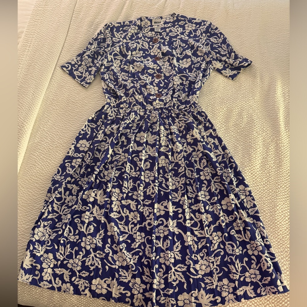 Midi Flowered dress size 8